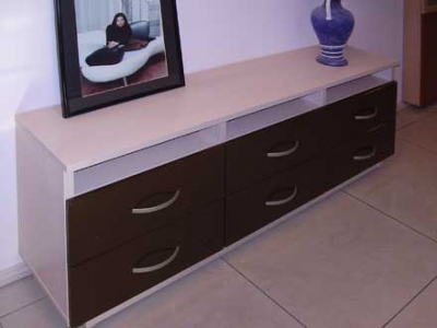 Тумбы под ТВ