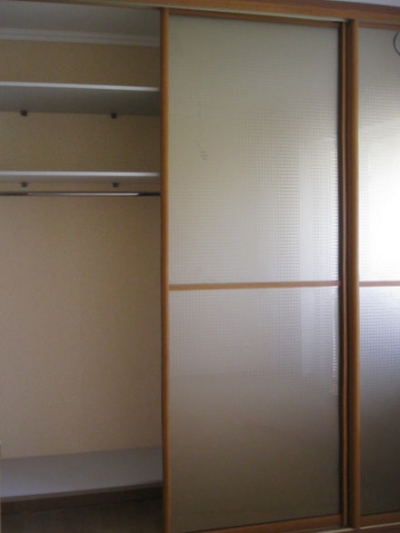 Шкаф-купе трехдверный с наполнением